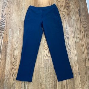 Lululemon size 4 jogging/walking pants